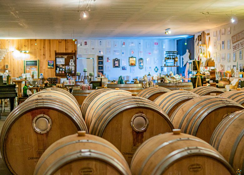 L’Apéro dans les Chais au Château Hourtin-Ducasse