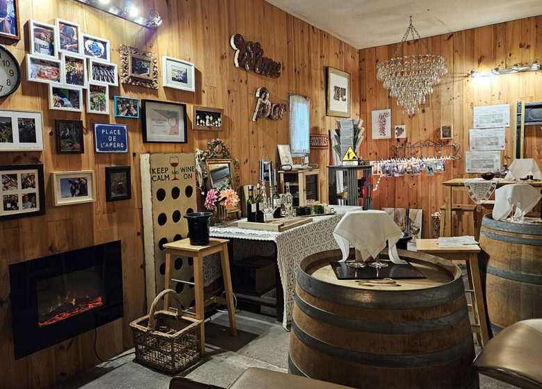 L’Apéro dans les Chais au Château Hourtin-Ducasse