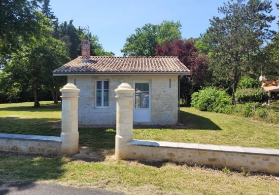 Maison vue sur les vignes